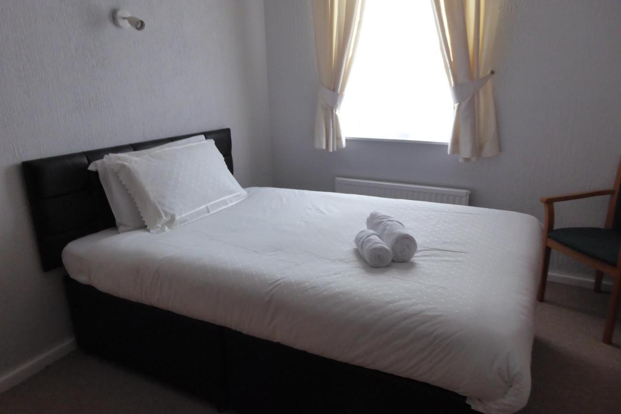 Capri Guest House Torquay Extérieur photo